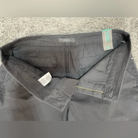 Aeropostale Black Shorts skinny cotton stretch women’s size 10 Long - Picture 4 of 13